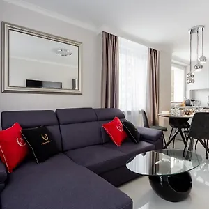 apartamentygdansk-eu-apartament-pod-lasem.sopothotels.com/